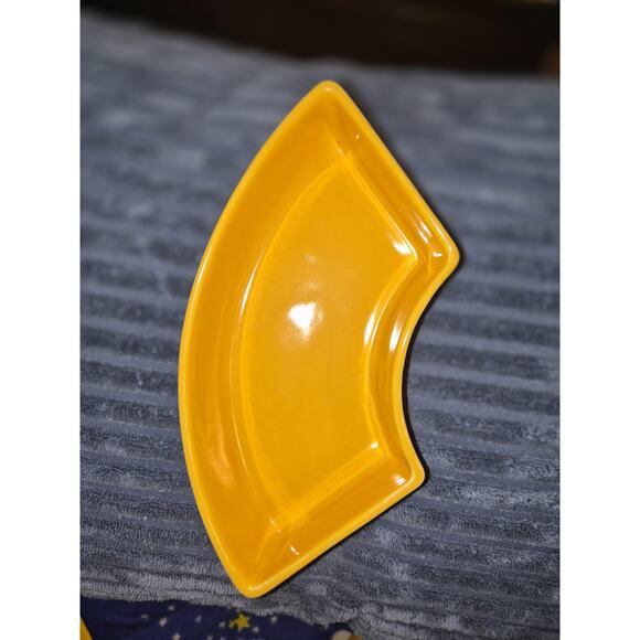 Fiesta Ware Relish Tray Complete Yellow - Picture 7 of 15